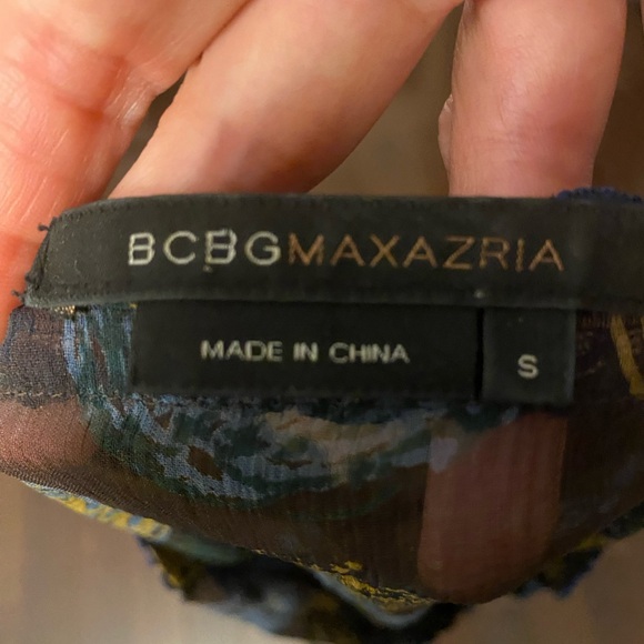 BCBG Silk Sheer Geometric Blouse with Balloon Sleeves and Lace Trim size S - Picture 3 of 11